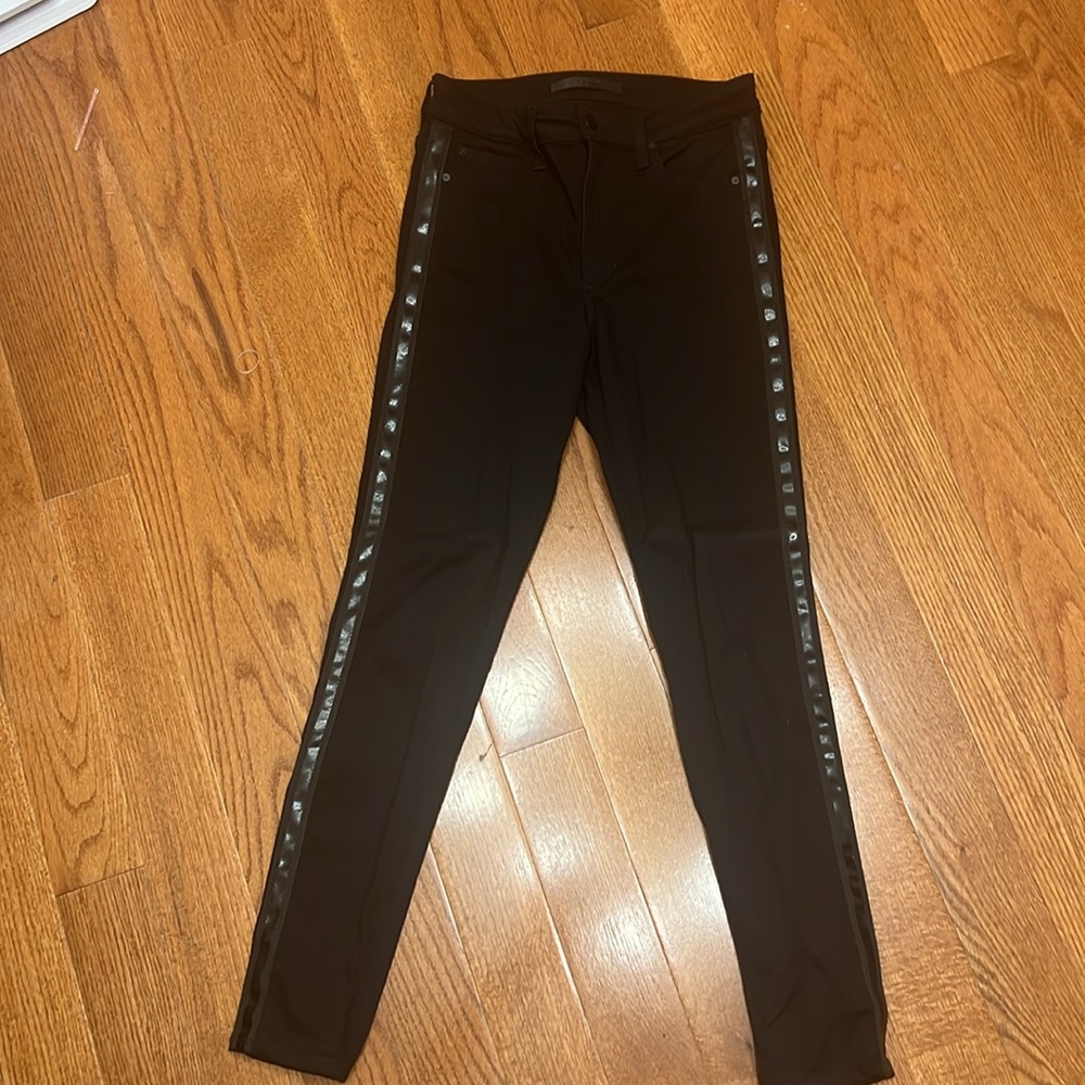 Joes The Charlie High Rise Skinny Ankle. Size 27. Great condition.